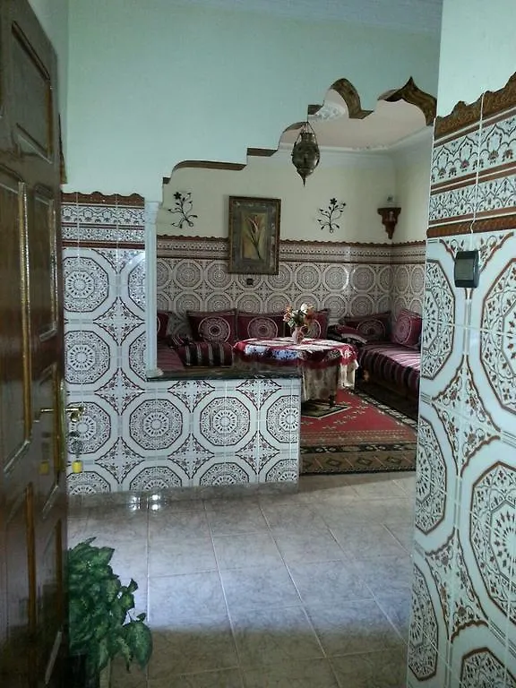 Apartament Chez Fouzia As-Suwajra 0*,